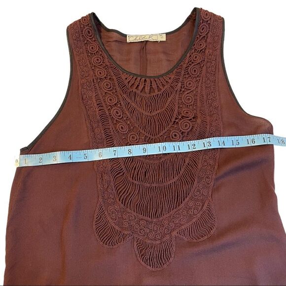 🍋 Chloe K • Sleeveless Hi-Low Top w/Embroidered Front - Picture 7 of 8